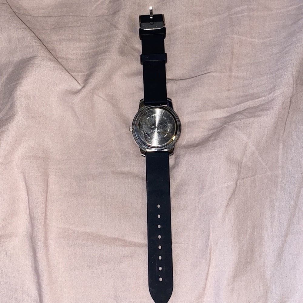 Watch - Picture 2 of 3